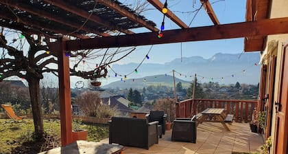 Maison familiale entre campagne et montagne