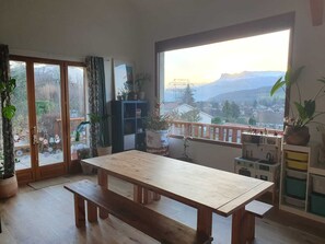 Interior - Family home between countryside and mountains (Jarrie)