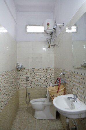 Towels, soap, shampoo, toilet paper - hotel cozy (Hyderabad)