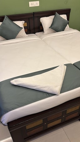 Skrifborð, ókeypis þráðlaus nettenging