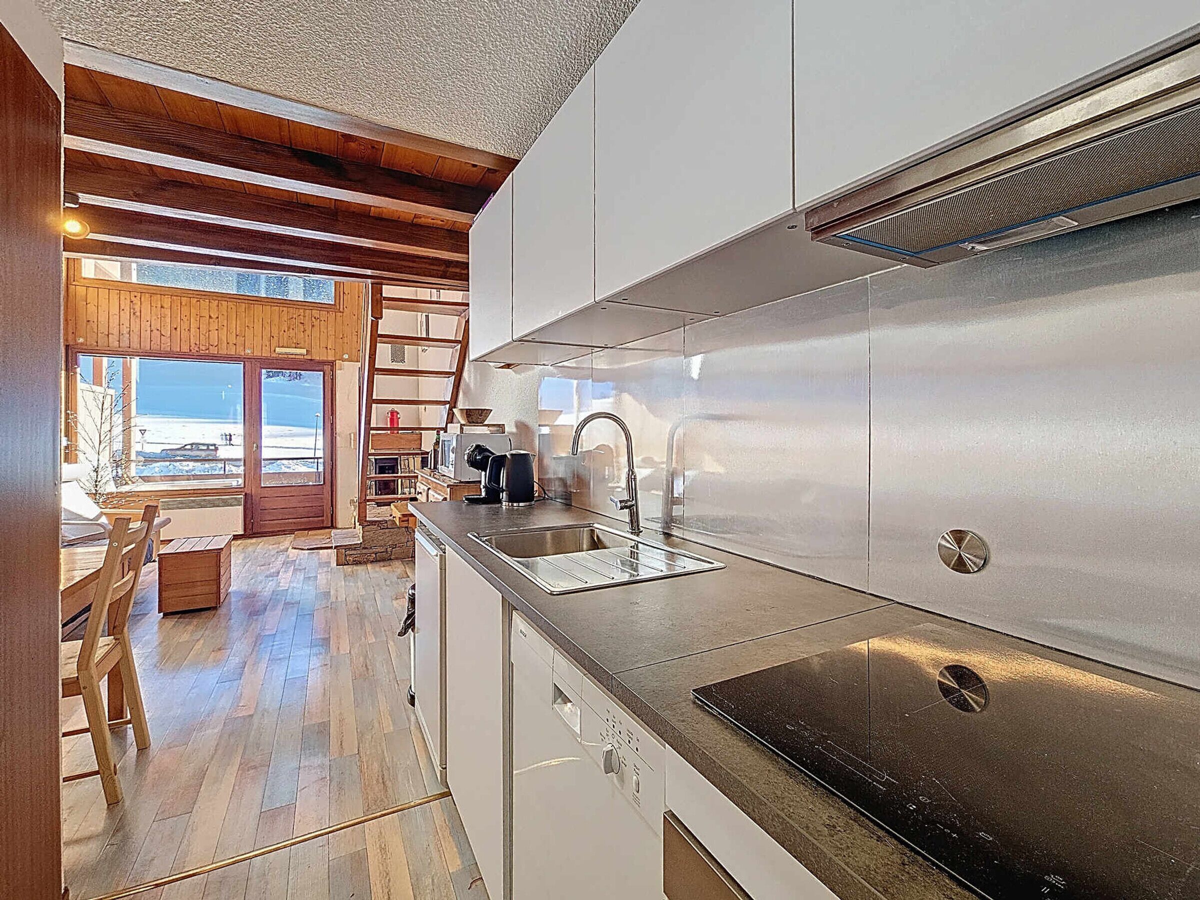 Kjøleskap, ovn og oppvaskmaskin