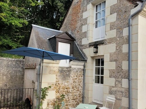 Charming cottage near Amboise with large garden and Wi-Fi
