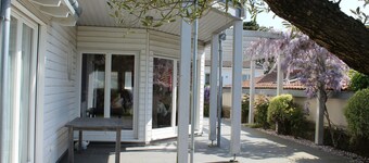 Eco-friendly house near the sea with garden and wifi