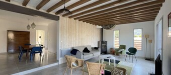 T5 House with Private Pool, Near River, Wifi