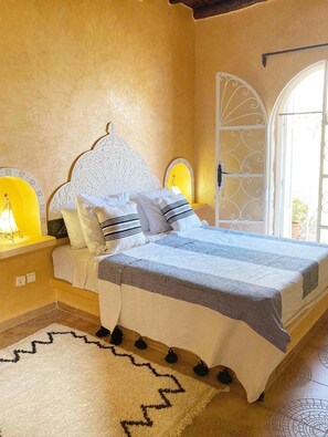3 bedrooms, iron/ironing board, WiFi, bed sheets - Maison Mimosa, lovely 3 bedroom villa with a Large pool (Essaouira)