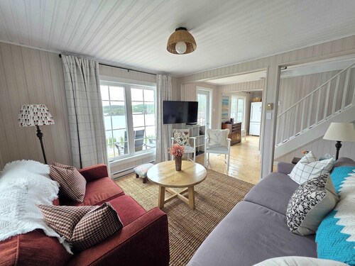 Seaside Serendipity Cottage