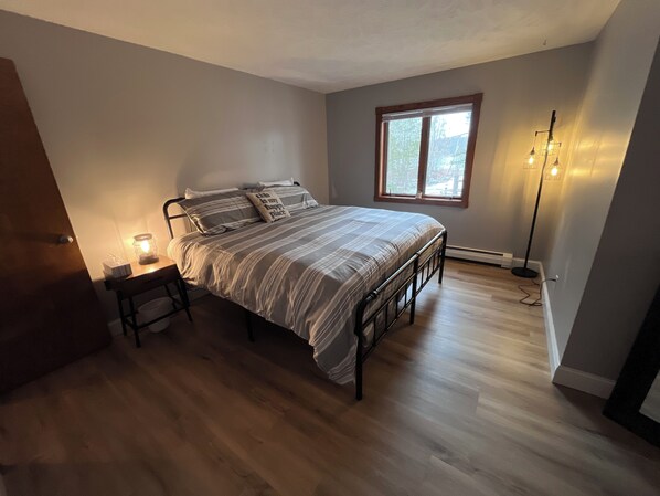 5 bedrooms, iron/ironing board, travel crib, free WiFi