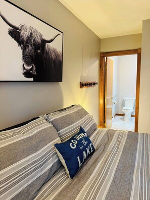 5 bedrooms, iron/ironing board, travel crib, free WiFi