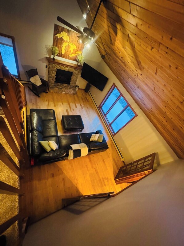 Smart TV, fireplace, offices