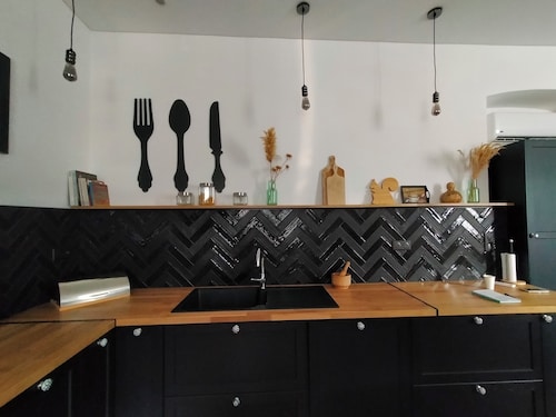 Comfortable city center apartment for 2 to 7 people