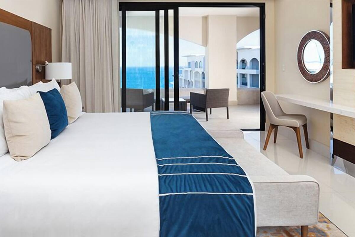 In-room safe, iron/ironing board, free WiFi