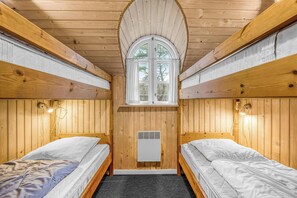 5 bedrooms, free WiFi