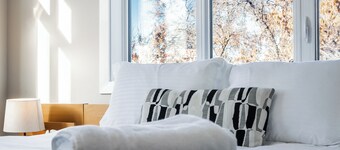 Whyte - 3 Bdrm, 3.5 Bthrm Penthouse |near U of A