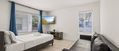 1 bedroom, iron/ironing board, WiFi, bed sheets