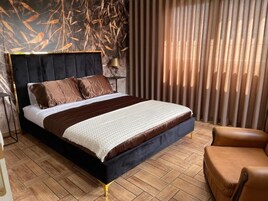 4 habitaciones, tabla de planchar con plancha y cunas gratuitas 