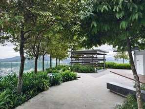 Terrace/patio - Privat Duplex Loft with Skyline Views & Standing Desk (Kuala Lumpur)