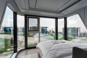 Luxury Double Room, Lanai, Mountain View | Blackout drapes, soundproofing, iron/ironing board, free WiFi