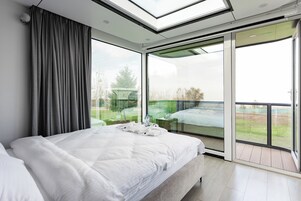 Habitación estándar doble, lanai, vistas a la ciudad | Cortinas opacas y sistema de insonorización