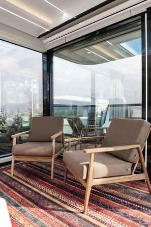 Superior Double Room, Lanai, Mountain View | Blackout curtains, soundproofing, iron/ironing board, free WiFi - Zvezdnaya Hotel (Almaty)