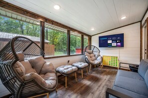 TV, fireplace - Casino Close! Hot Tub-Firepit-Pool Table Sleeps 14 (Broken Bow)