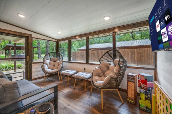 Interior - Casino Close! Hot Tub-Firepit-Pool Table Sleeps 14 (Broken Bow)