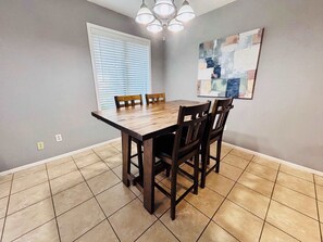 Dining - Fremont House - 3BR/2BA - Family Friendly (Lubbock)