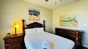 5 bedrooms, iron/ironing board, WiFi, bed sheets