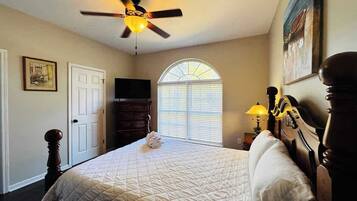 5 habitaciones, tabla de planchar con plancha, wifi y ropa de cama