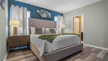 6 bedrooms, iron/ironing board, travel cot, WiFi