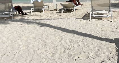 Bliss Villa! Lux Living in Palm Cay, 10/10. Steps From Beach. Sleeps 8.