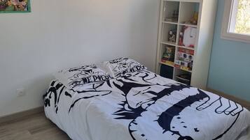 4 chambres, fer et planche Ă repasser, Wi-Fi gratuit, draps fournis