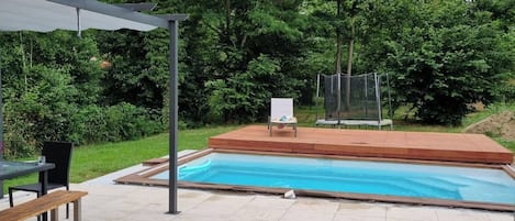 Sisäuima-allas, ulkouima-allas