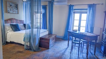 Suite Silvio al secondo piano senza ascensore | 1 quarto, escrivaninha, espaço de trabalho para notebook