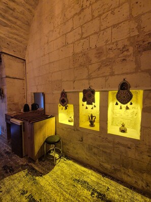 Family Triple Room, Courtyard View | Living area | TV - Şanliruha Konukevi ve Sira Geceleri (Sanliurfa)