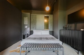 1 bedroom, iron/ironing board, Internet, bed sheets