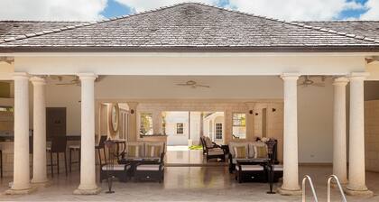 Charming 3-bedroom townhome with AC, fitness room in Mullins