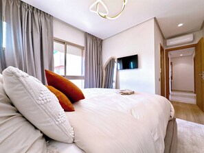 3 chambres, fer et planche Ă repasser, Wi-Fi, draps fournis