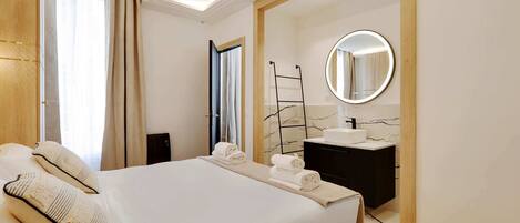 2 soverom, strykejern/-brett, wi-fi og sengetøy