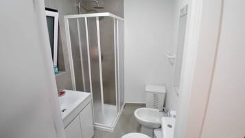Apartament, 1 dormitori, fumadors, pati | Bany