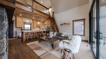 Una televisión, una chimenea, una oficina