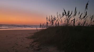 Condo, 3 Bedrooms | Beach | Beach nearby