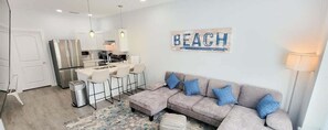 Apartment, 3 Bedrooms | Living area