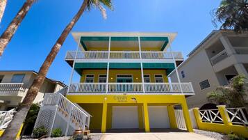 House, 4 Bedrooms | Exterior