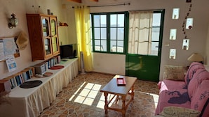 Apartment | Living area - Inviting 1-bedroom House 'esquina' Finca Vistamar (San Bartolomé de Tirajana)
