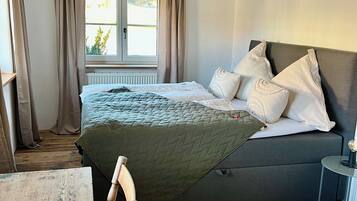 2 Schlafzimmer, Bügeleisen/Bügelbrett, Reisekinderbett, WLAN
