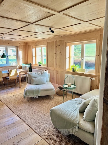 Wunderschöne, renovierte 100 qm Ferienwohnung in ehemaligem Bauernhof im Allgäu