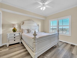 2 bedrooms, iron/ironing board, free WiFi, bed sheets - Beautiful Gulf views and just minutes to the beach and pools! (Miramar Beach)