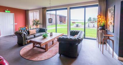 Luxury group accommodation with hot tub