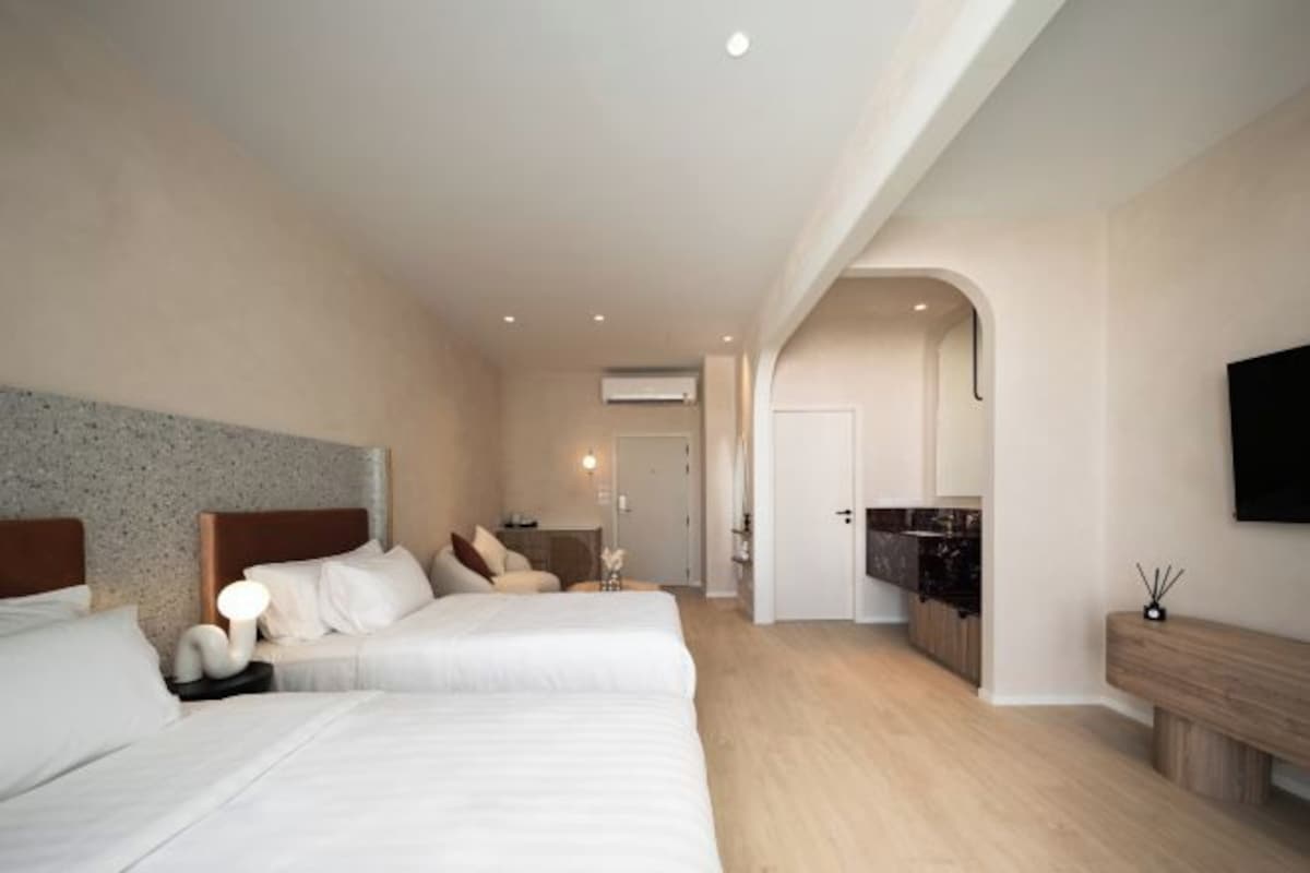 Soundproofing, WiFi (free)