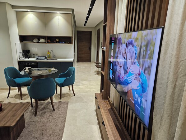 Fridge - Cozy studio in charming Casablanca near CFC with AC, WiFi. Enjoy your stay (Casablanca)